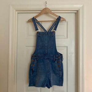 Madewell Women’s Denim Overall Shorts size M/Med